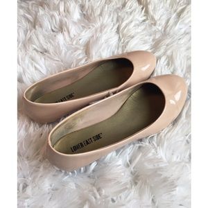 Nude Flats